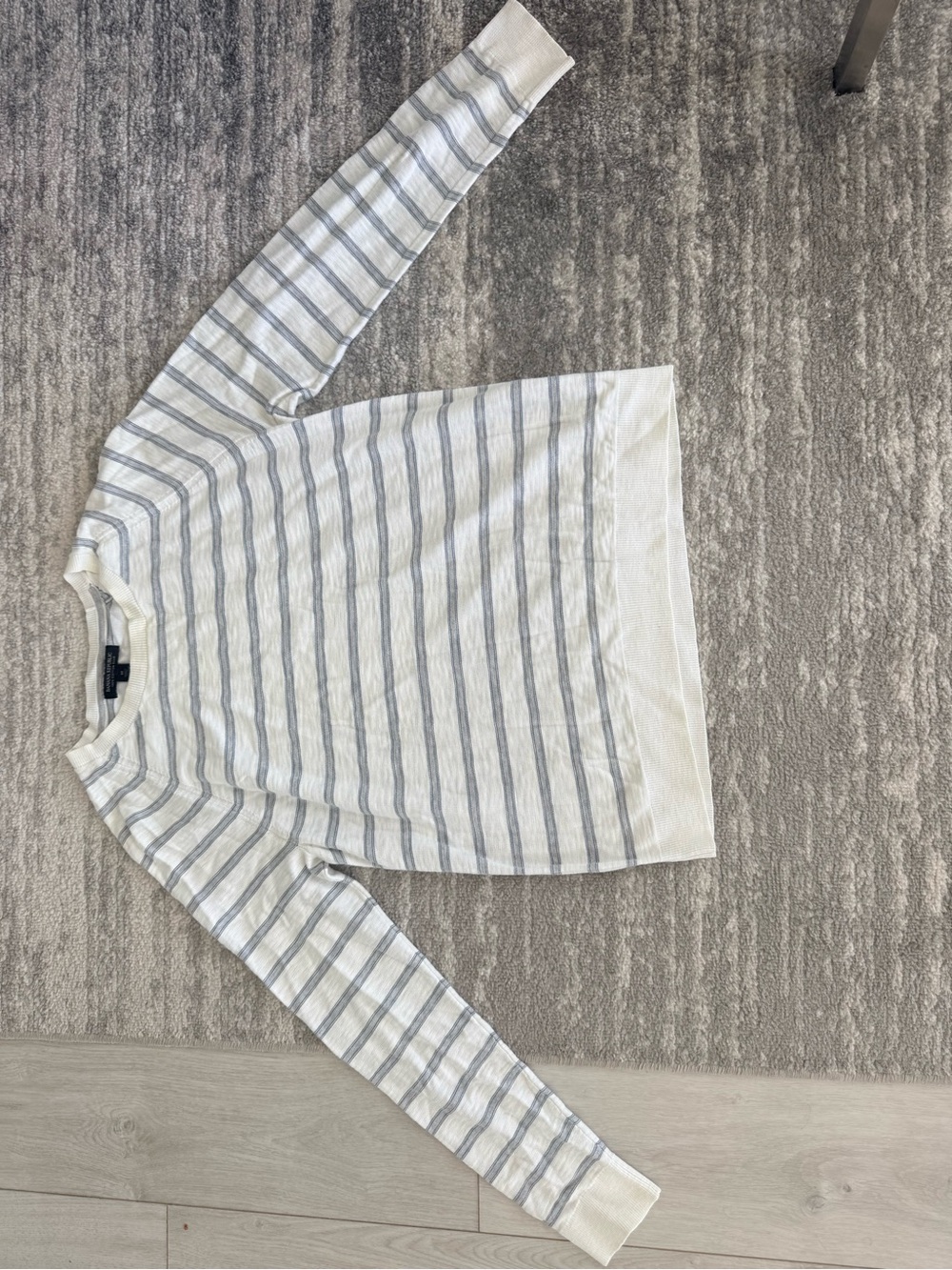 Banana Republic White and Light Gray Striped Long-Sleeve Tee